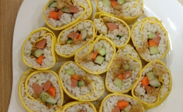 摆摊鸡排寿司卷